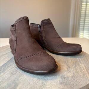 Naot Nefasi Brown Nubuck Ankle Boots Side Zip Low Heel Comfort Women's 37 US 6